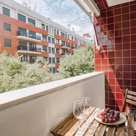 Ascou - 3 Bedrooms In Parque Nacoes * Lisbona